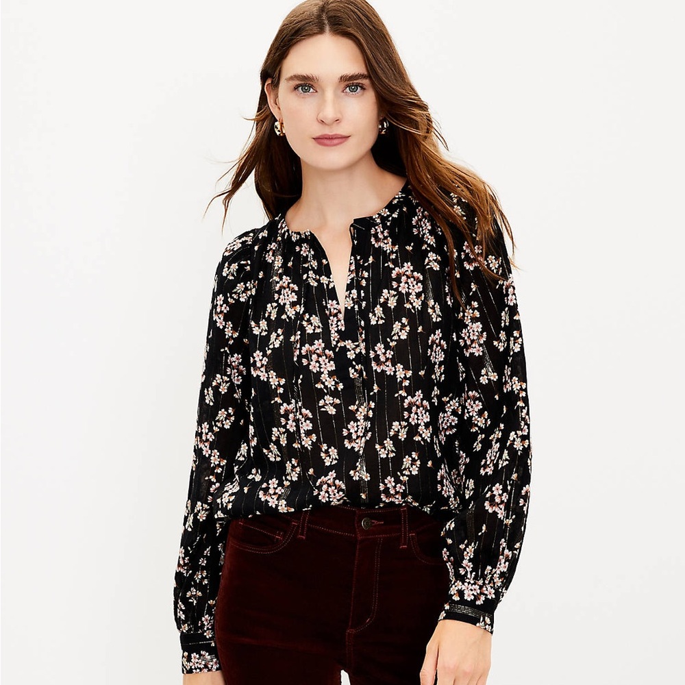 Loft Black Shimmer Floral Tie Neck Blouse XS‎ Dressy Business Casual Date Night
